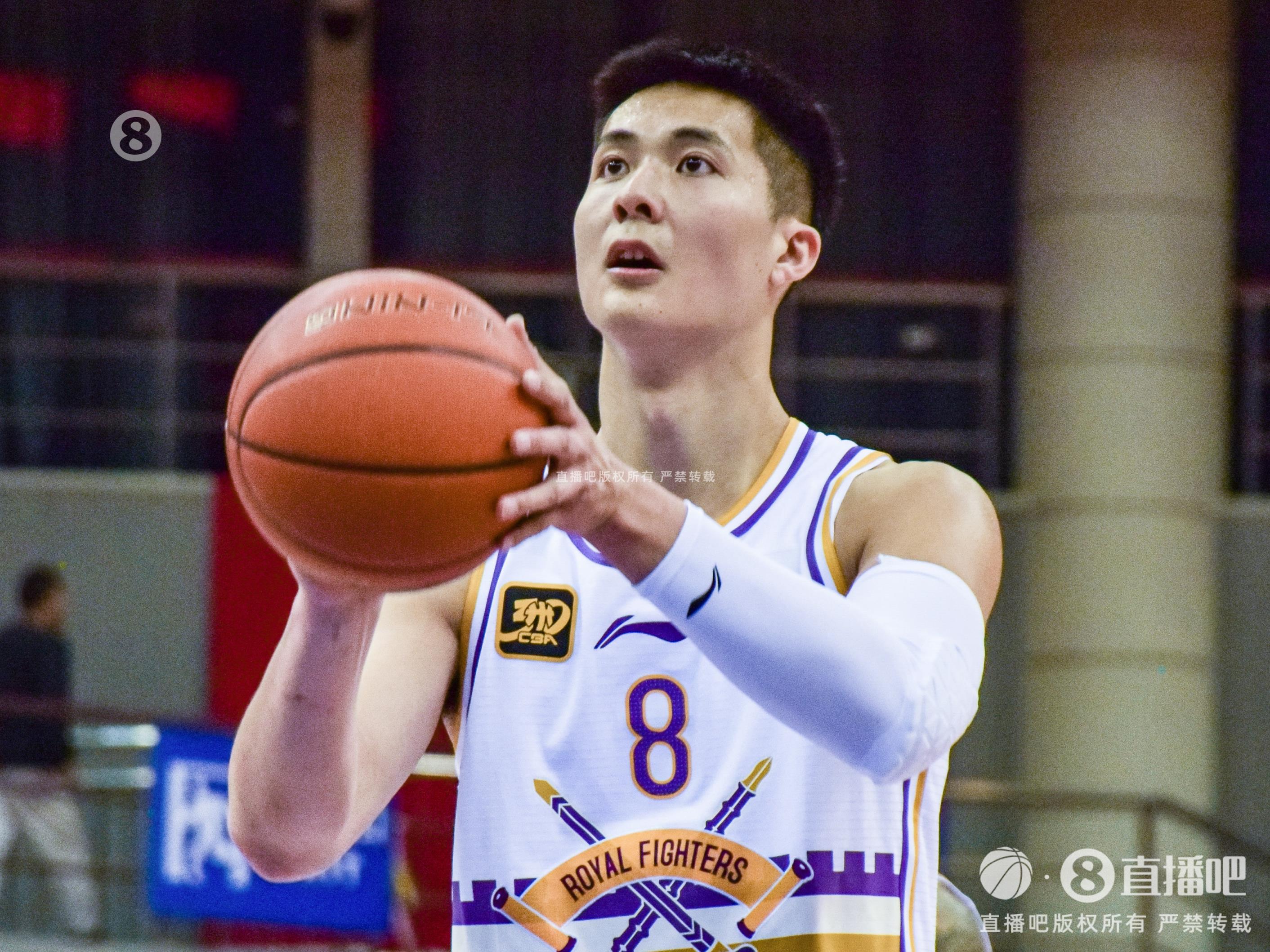 拼盡全力！朱松瑋11中9拿到22分4板6助 三分6中4